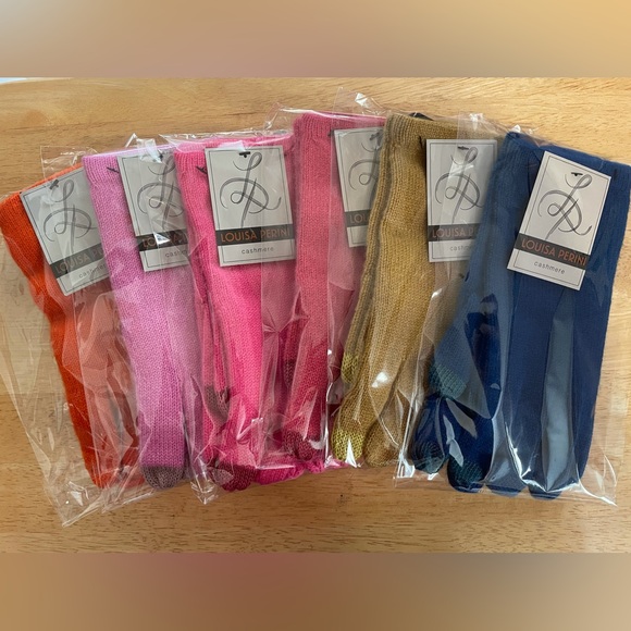 Louisa Perini Accessories - 🧤SALE🧤Cashmere Gloves by Louisa Perini